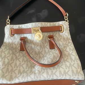 Michael kors cross body/tote large bag
